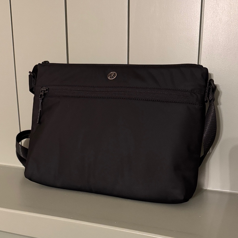 Lululemon Athletica Black Baby Bag